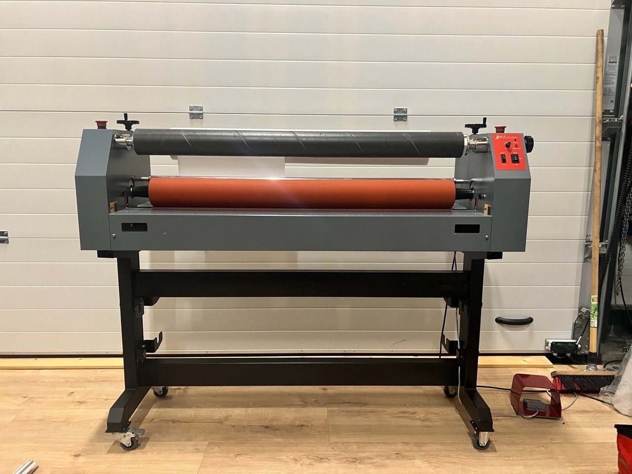 Lamineermachine JetMounter JM43, Ophalen