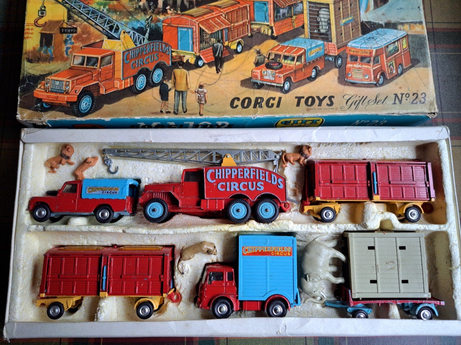 Corgi Toys Chipperfield's Circus Gift Set No. 23, Hobby en Vrije tijd, Ophalen of Verzenden, Gebruikt, Auto, Corgi