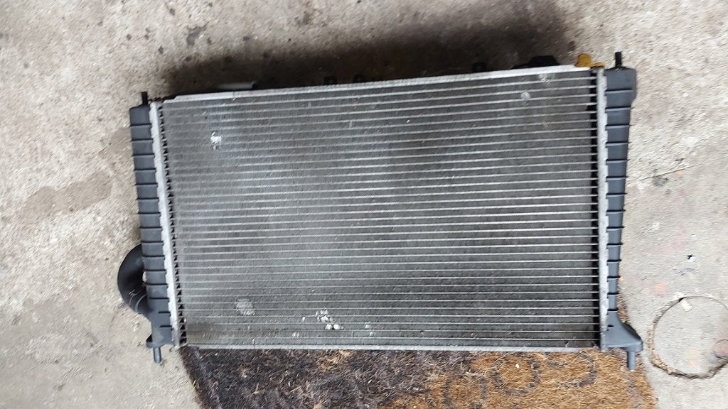 Radiateur Saab 95 uit 2003, Ophalen of Verzenden