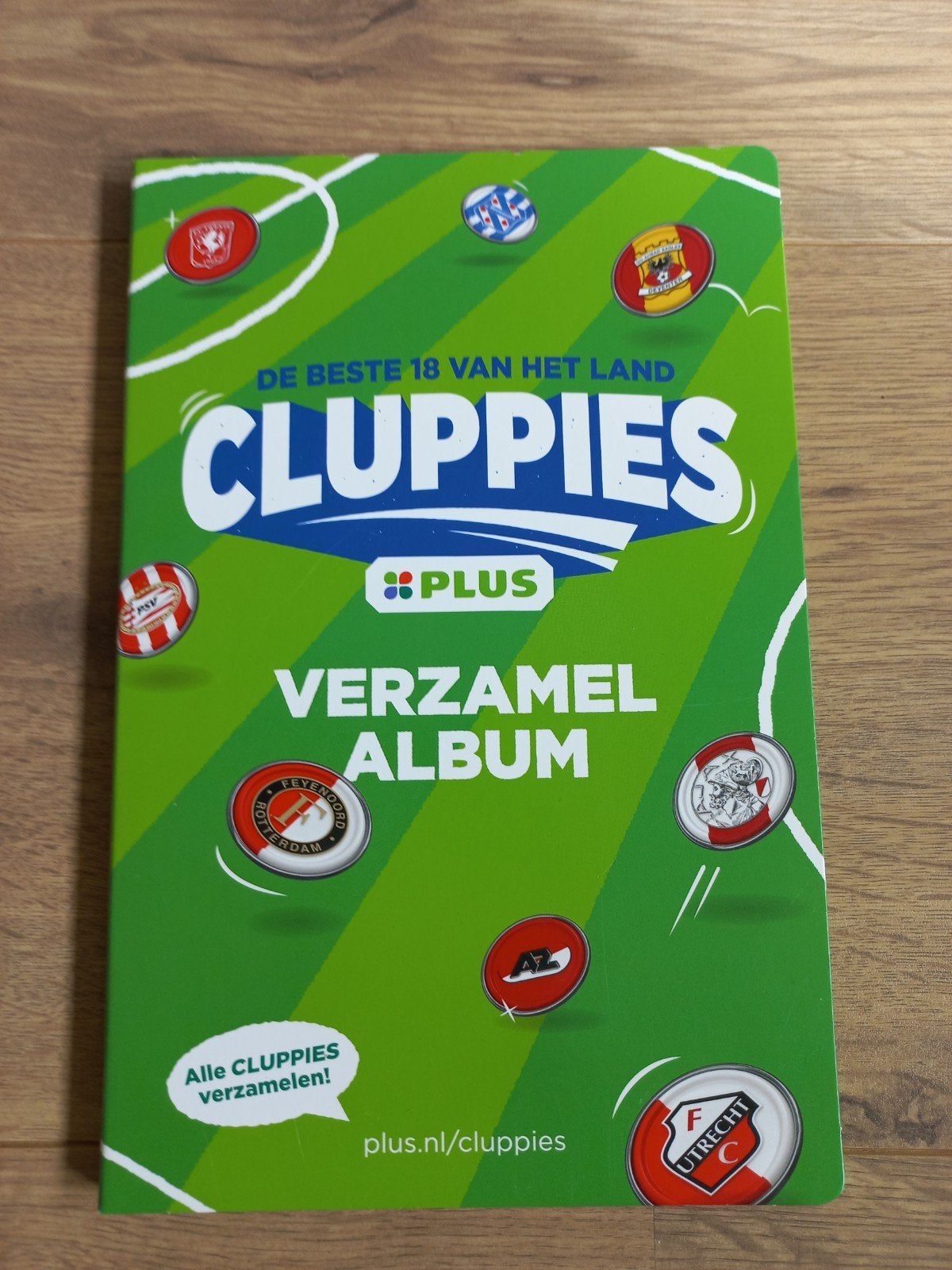 PLUS Cluppies Verzamelalbum - Voetbalclubs, Verzamelen, Ophalen of Verzenden, Zo goed als nieuw, Buitenlandse clubs