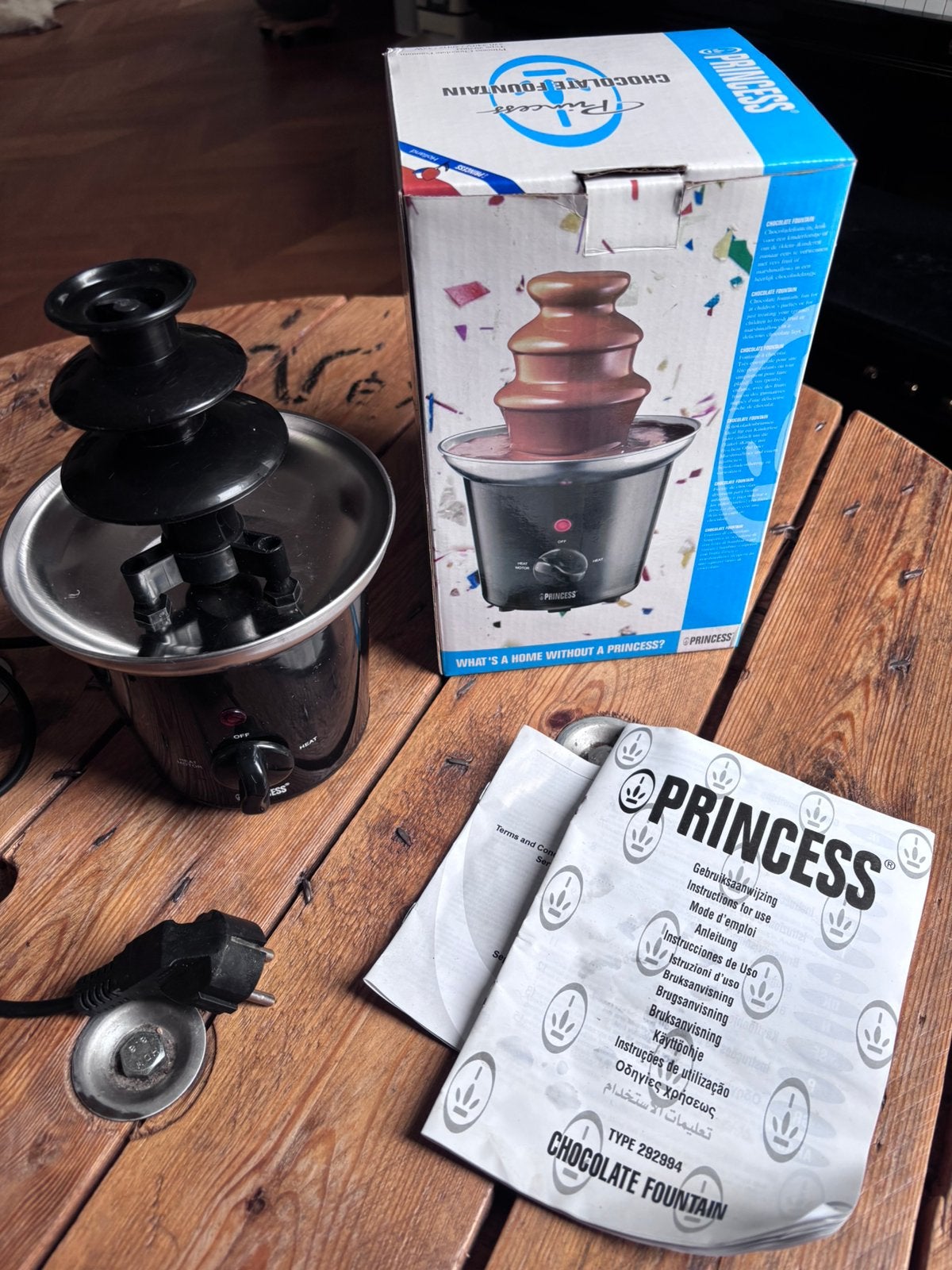 Chocoladefontein Princess voor kinderfeestjes!!, Witgoed en Apparatuur, Keukenmixers, Ophalen, Zo goed als nieuw, 1 snelheid