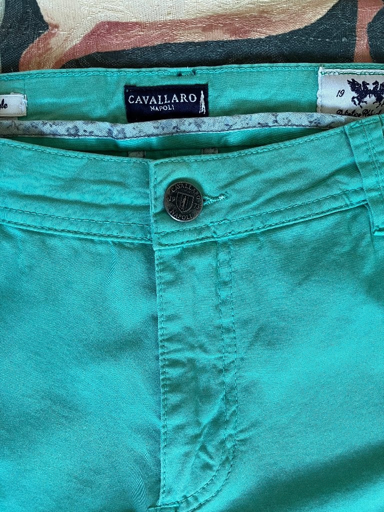 Cavallaro Chino groen maat 30/34, Ophalen of Verzenden, Zo goed als nieuw, Groen, Maat 46 (S) of kleiner