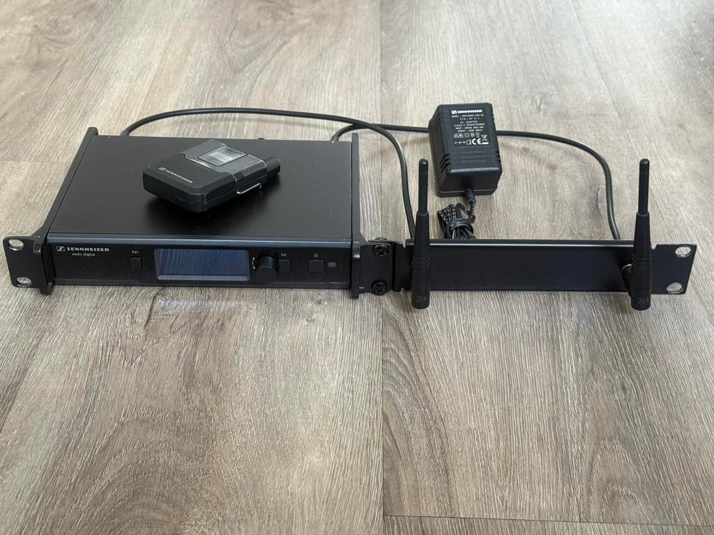 Sennheiser EW D1 2.4 ghz draadloos beltpack systeem, Ophalen of Verzenden, Zo goed als nieuw, Overige typen, Draadloos