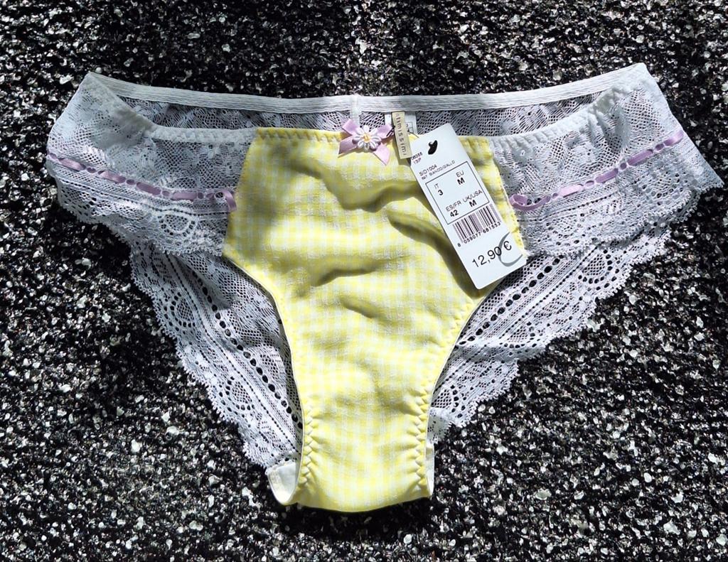 Sexy witte kanten slip van Intimissimi maat 38-40  (M), Kleding | Dames, Ondergoed en Lingerie, Verzenden, Wit, Slip