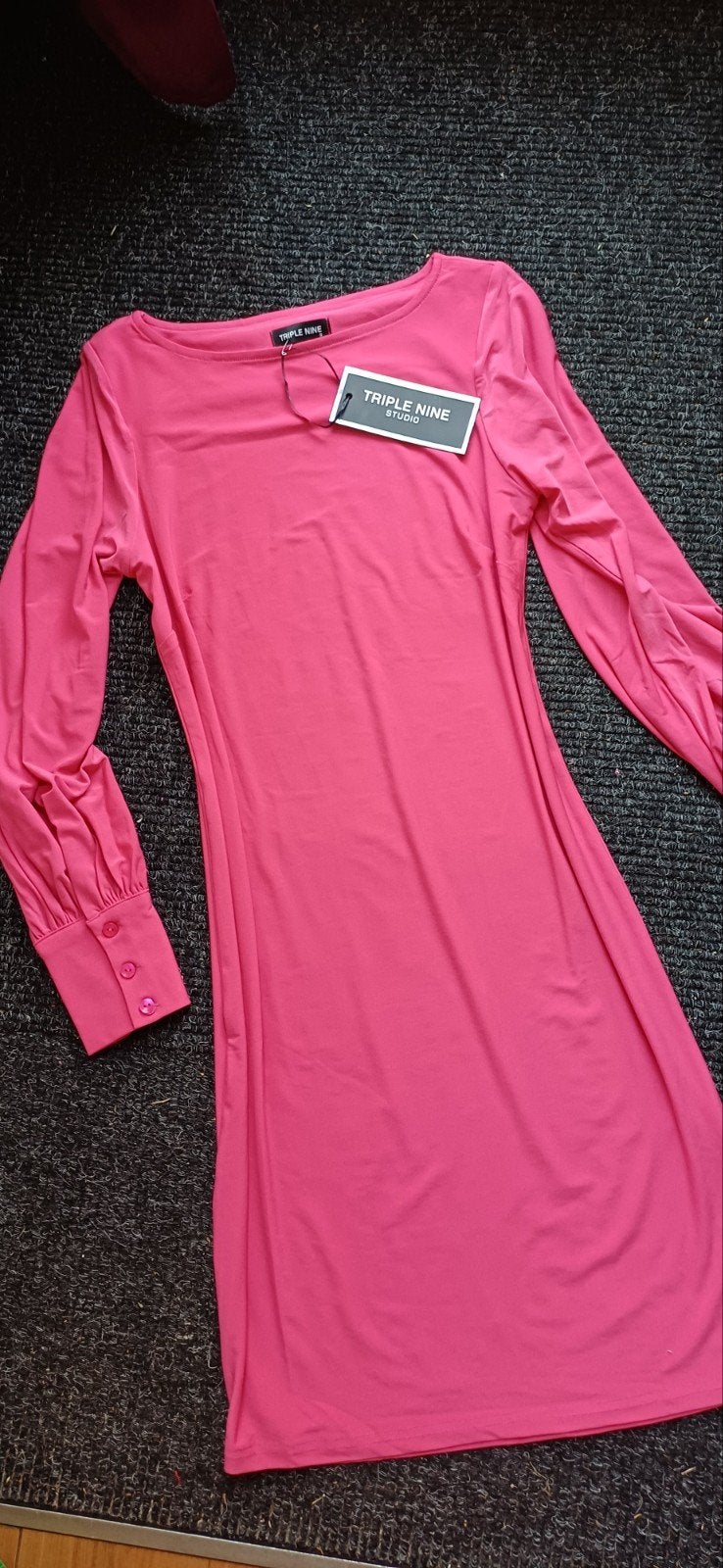 Triple Nine nieuwe fuchsia soepelvallende jurk, maat S, Triple Nine, Nieuw, Ophalen of Verzenden, Roze