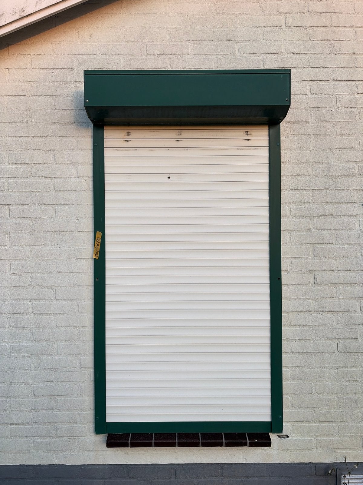 Rolluik 164x89 cm - Wit met groen frame, Doe-het-zelf en Verbouw, Ophalen, Gebruikt, Minder dan 100 cm, Wit