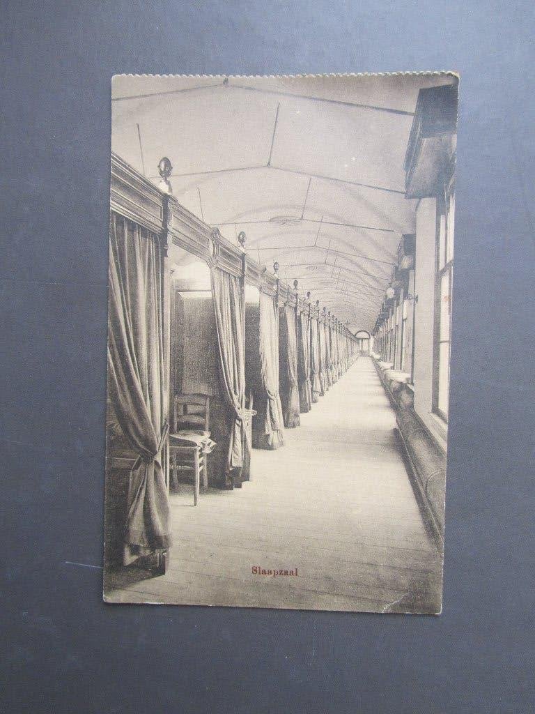 Oudenbosch Pensionaat St. Louis Slaapzaal, Verzamelen, Ansichtkaarten | Nederland, Ophalen of Verzenden, Voor 1920, Noord-Brabant