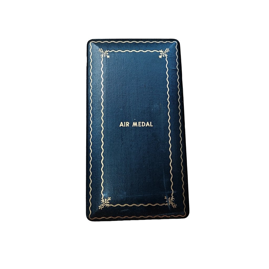 WWII US Air Medal Coffin Case, Verzamelen, Ophalen of Verzenden, Amerika, Embleem of Badge