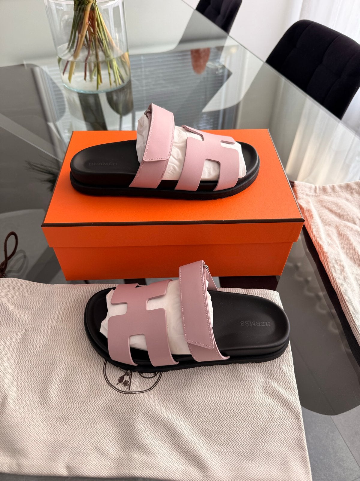 Nieuwe Hermès Chypre Rose Canan 37, Kleding | Dames, Nieuw, Roze, Sandalen of Muiltjes, Ophalen of Verzenden