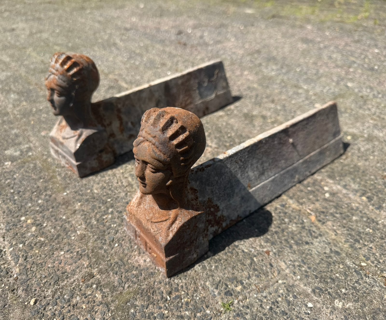 Vuurbokken gietijzer antiek haardbokken, Ophalen of Verzenden, Zo goed als nieuw, Vrijstaande haard, Houthaard