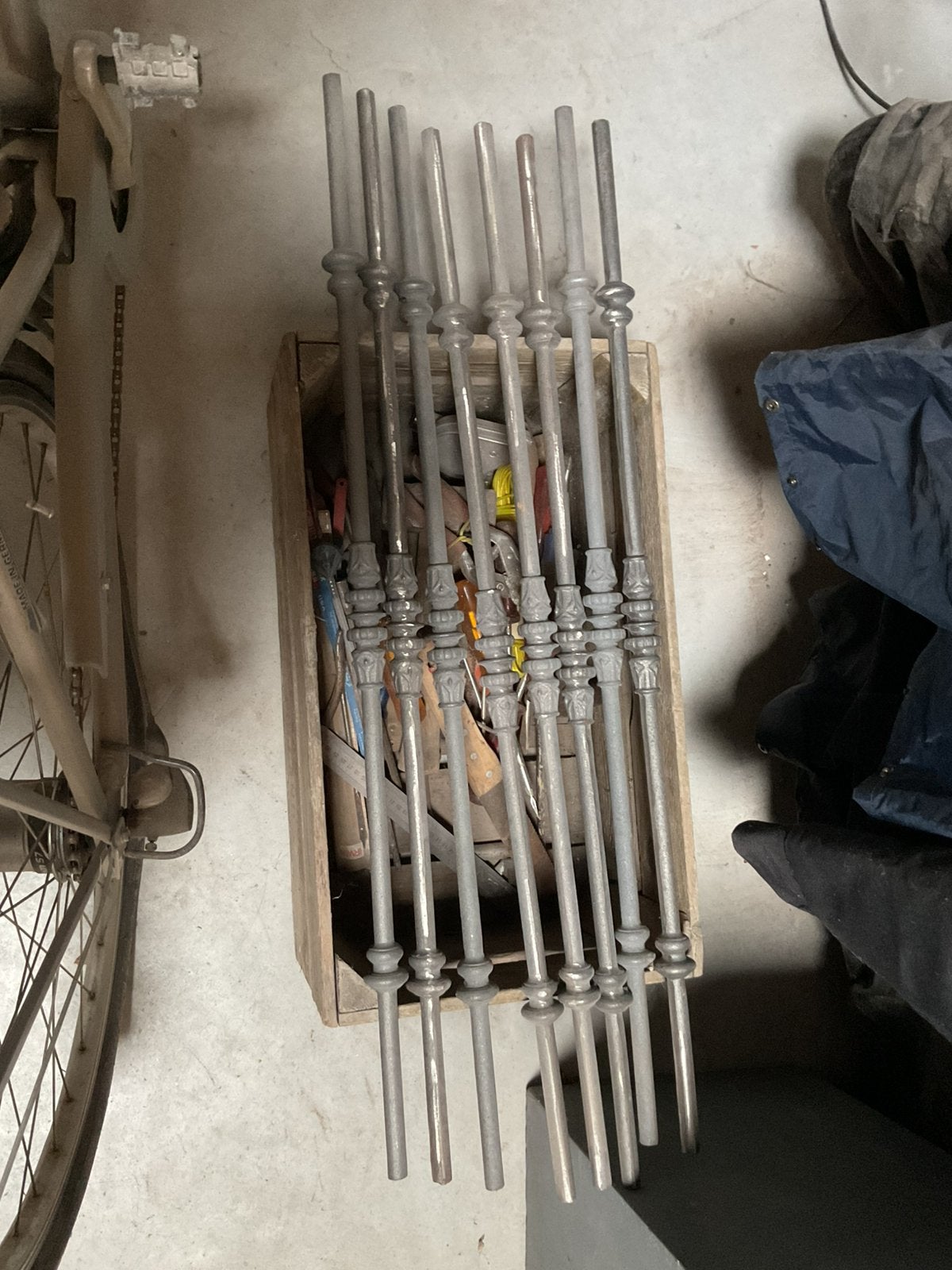 Trapspijlen gietijzer. 8st, Ophalen, Nieuw, Trap, Minder dan 2 meter