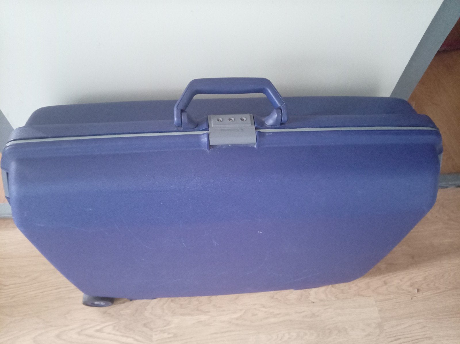 Samsonite Koffer - Harde Koffer met Wieltjes en Slot, Gebruikt, Hard kunststof, Ophalen of Verzenden, 35 tot 45 cm