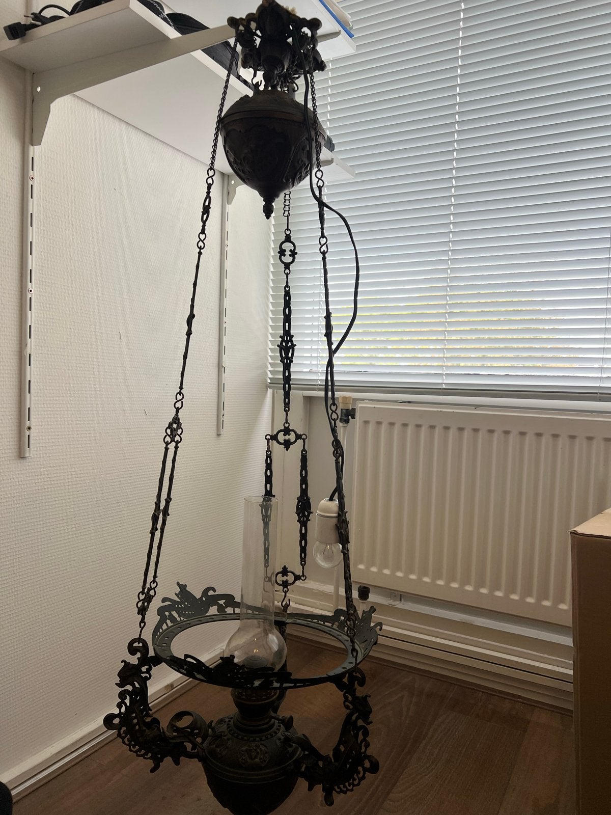 Antieke hanglamp met olielamp en elektrische fitting, Antiek en Kunst, Ophalen