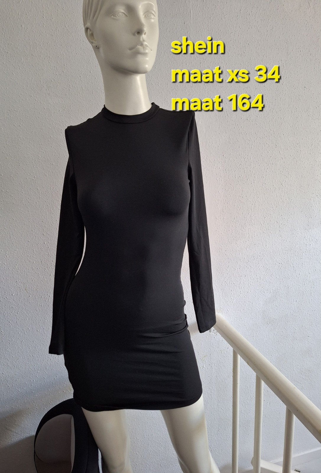 Shein Zwart Jurkje Maat XS 34, Zwart, Ophalen of Verzenden, Zo goed als nieuw, Maat 34 (XS) of kleiner
