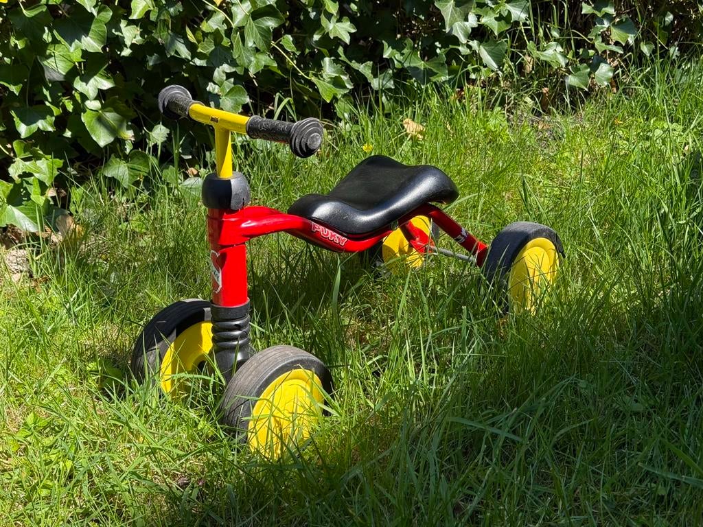 Puky loopfiets rood/geel - Ideaal voor de kleintjes!, Ophalen of Verzenden, Gebruikt, Loopfiets