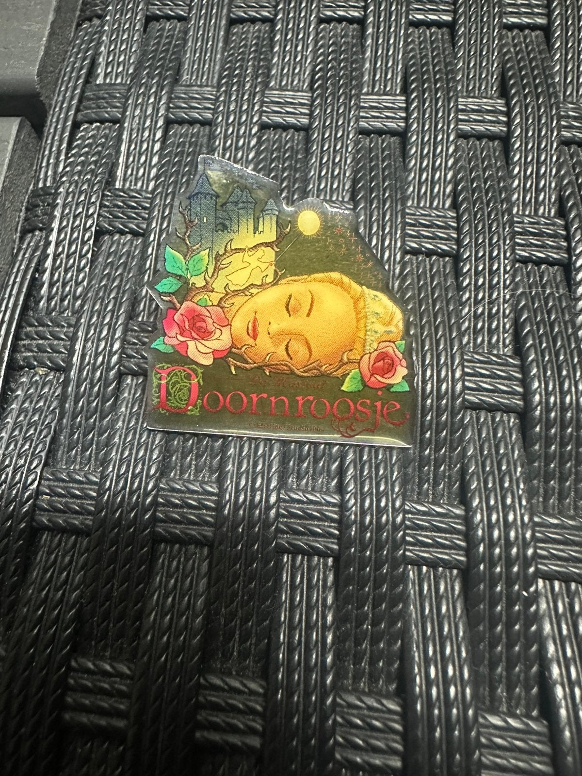 Efteling pin Doornroosje, Ophalen of Verzenden, Zo goed als nieuw, Button of Speldje