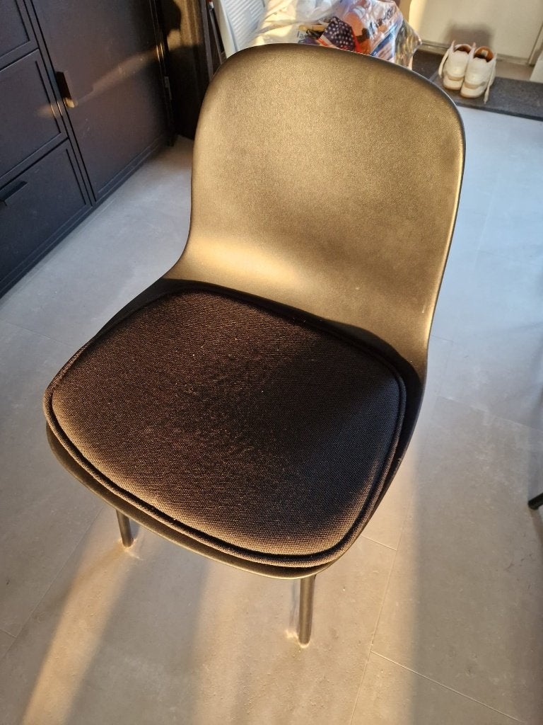 Normann Form Chair - 6x eetkamer stoel - met kussens, Ophalen, Skandinavisch, minimalistisch, design, Zwart, Zo goed als nieuw