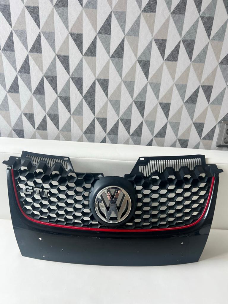 VW Golf 5 GTI Grille - Gebruikt, Gebruikt, Ophalen of Verzenden, Bumper, Volkswagen