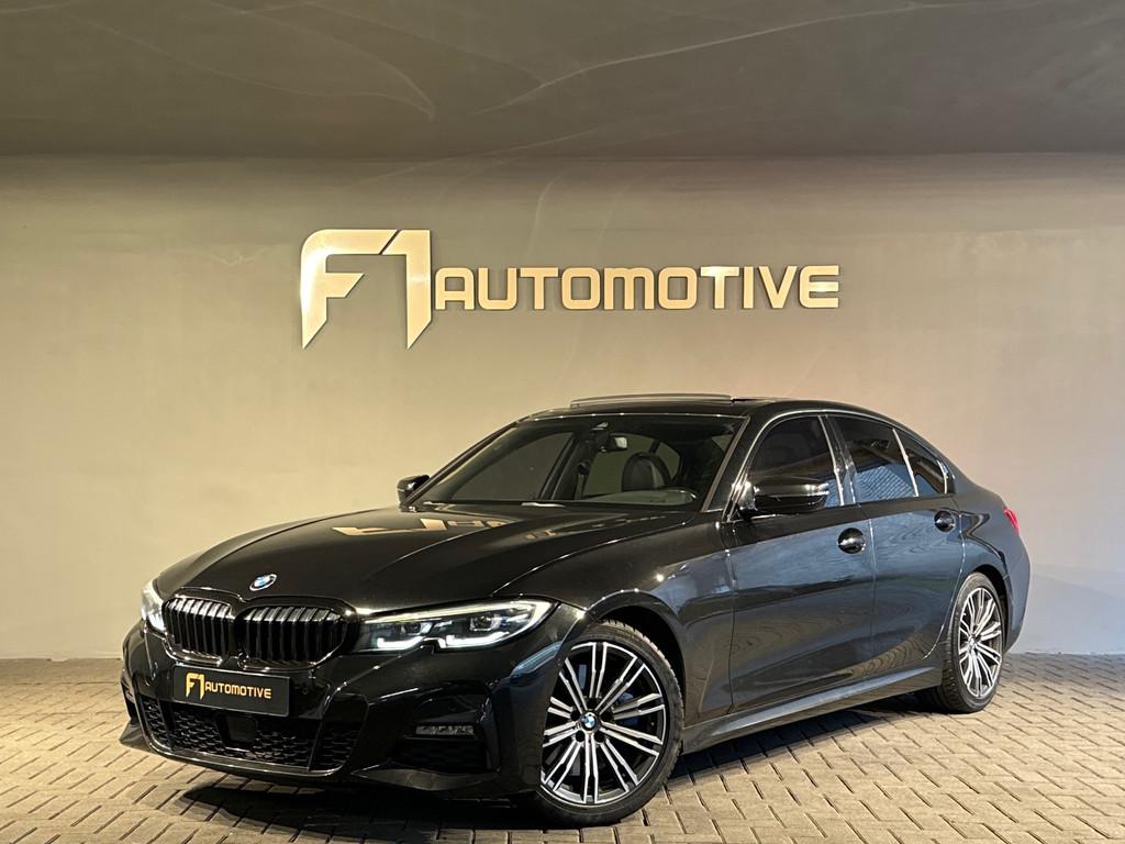 BMW 3-serie 318i High Exec Pano|M Sport Keyles|Sfeer|H/K|NAP, Auto's, BMW, Automaat, 1998 cc, Achterwielaandrijving, Gebruikt