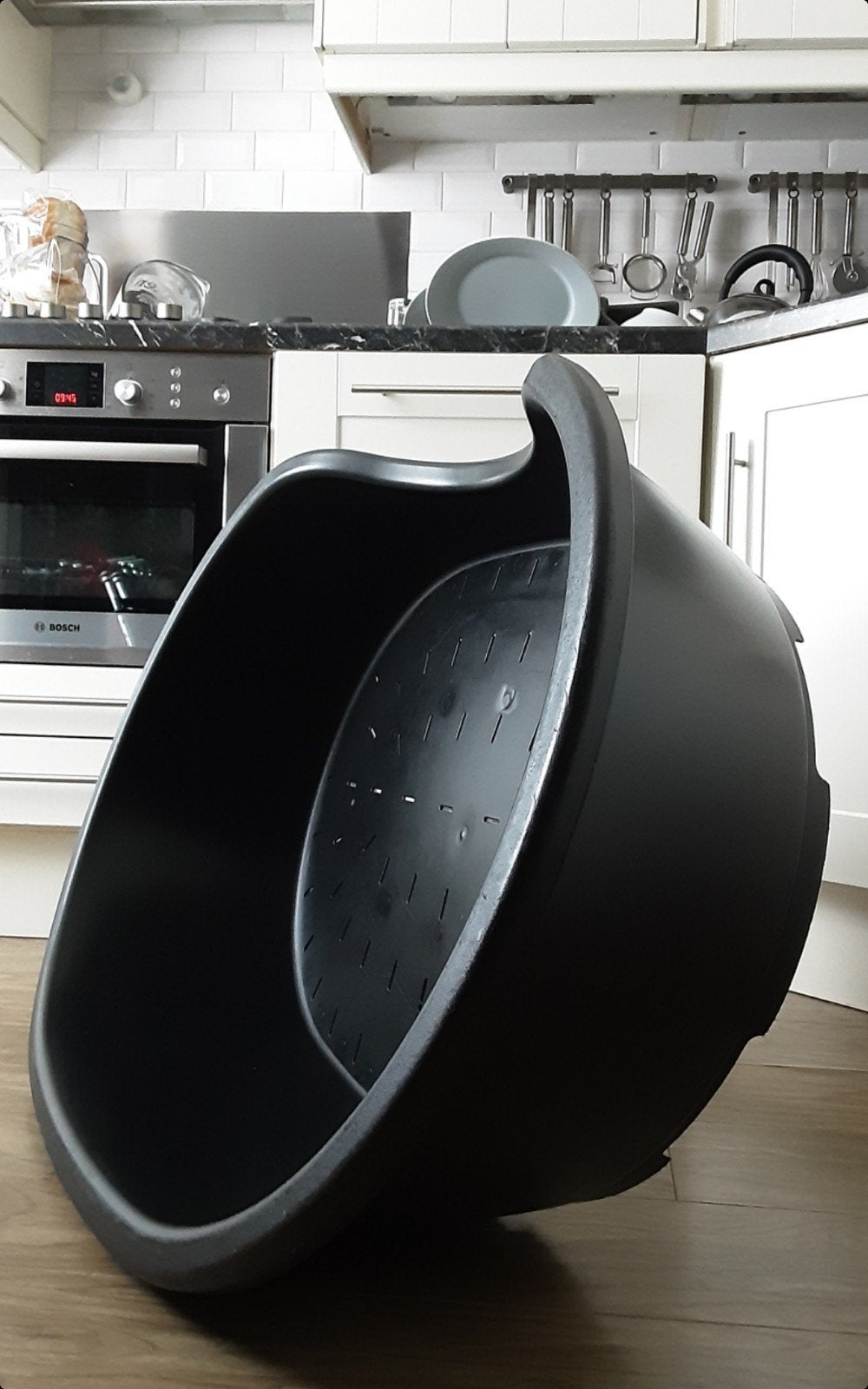 Hondenmand Groot Perla, Ophalen