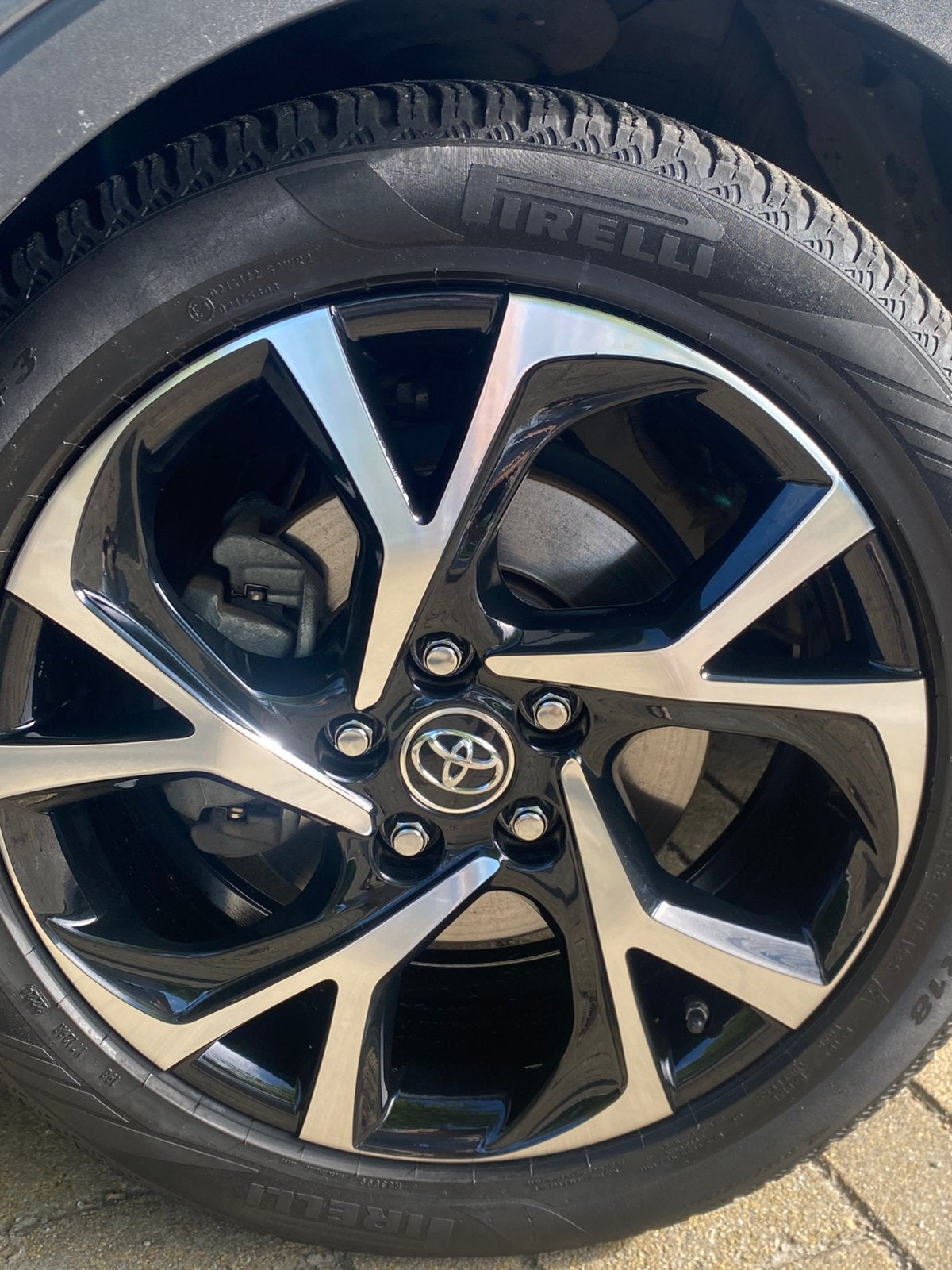 Toyota C-HR 1.8 Hybrid dynamic/team D 2019 metallic grijs, Auto's, 725 kg, 4 cilinders, Parkeerassistent, 98 pk