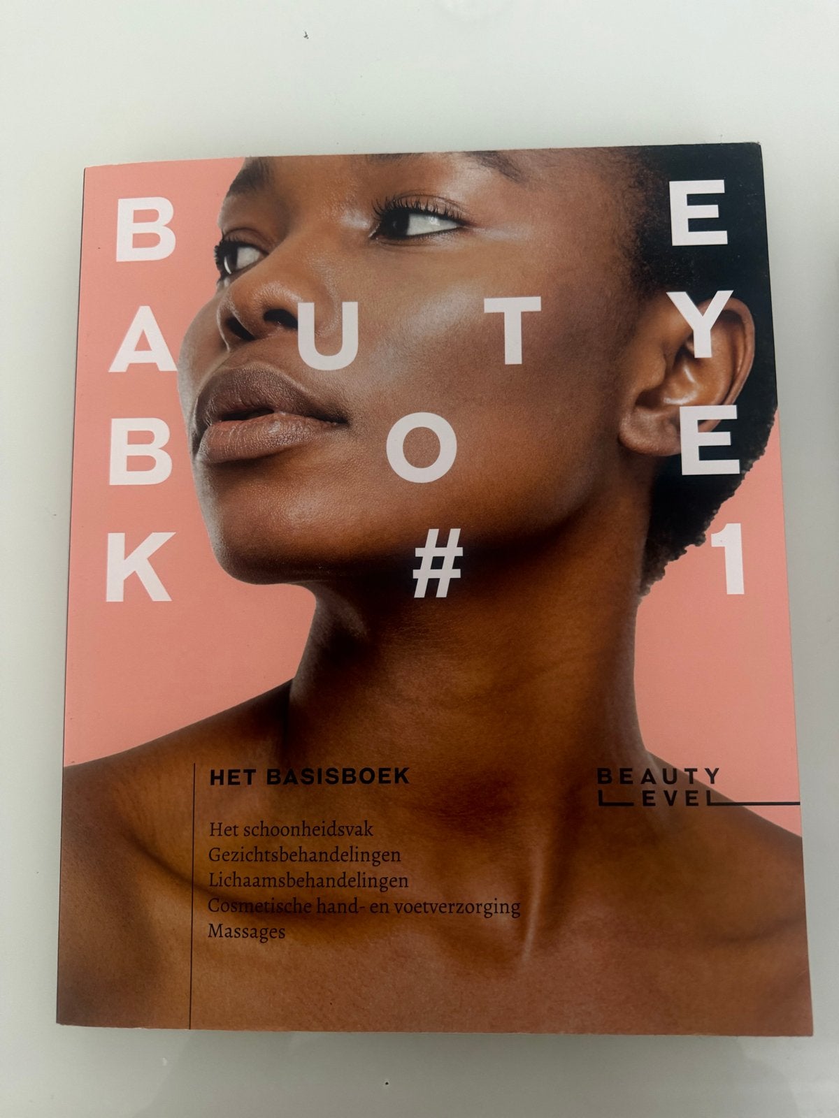 Summacollege Beauty en Lifestyle Boeken - Set van 2, Ophalen of Verzenden, Zo goed als nieuw, MBO
