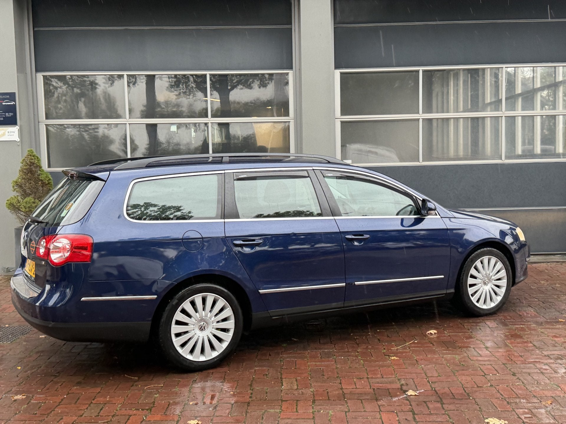 Volkswagen Passat Variant 1.8 TFSI Comfortline Automaat 161P, Dealer onderhouden, Stof, Gebruikt, 4 cilinders