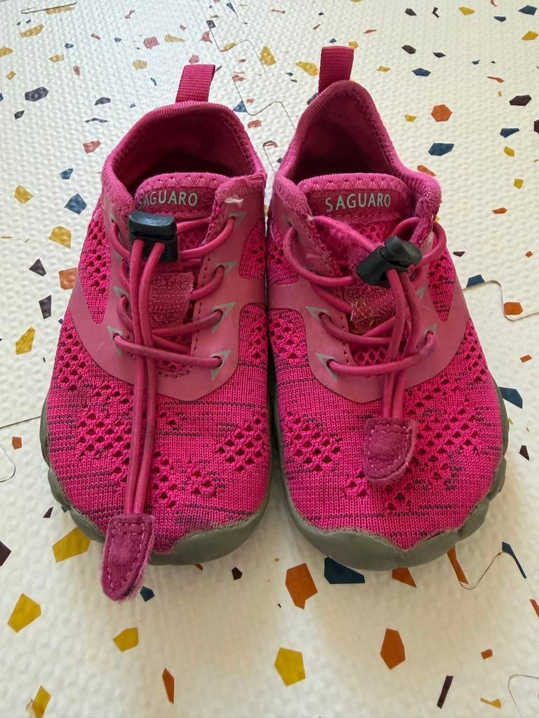 Roze Saguaro waterschoenen maat 26, Kinderen en Baby's, Kinderkleding | Schoenen en Sokken, Gebruikt, Schoenen, Meisje, Ophalen of Verzenden