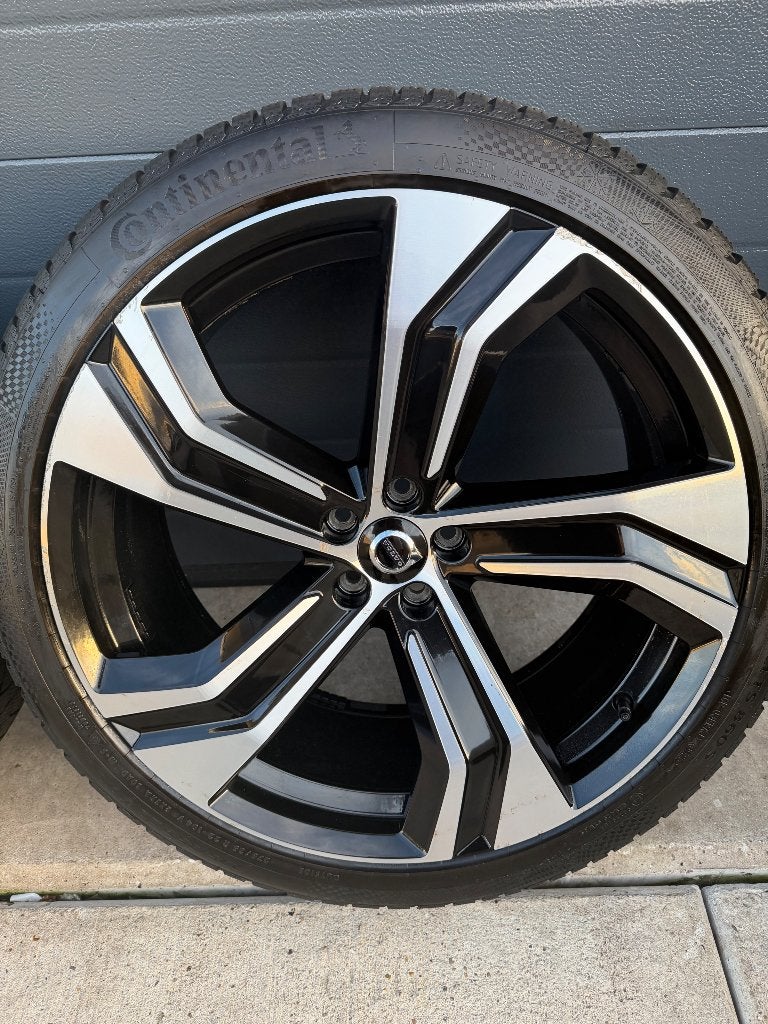 Originele 22” Volvo XC90 R-design velgen + winterbanden, Ophalen, Gebruikt, Velg(en), 275 mm