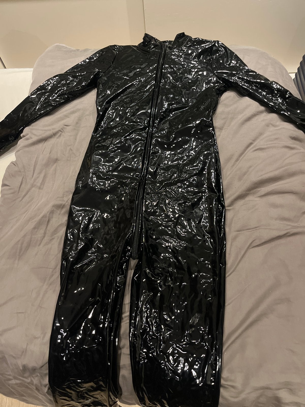 Zwarte latex catsuit - Maat S, Ophalen of Verzenden, Zo goed als nieuw, Maat 38/40 (M), Zwart