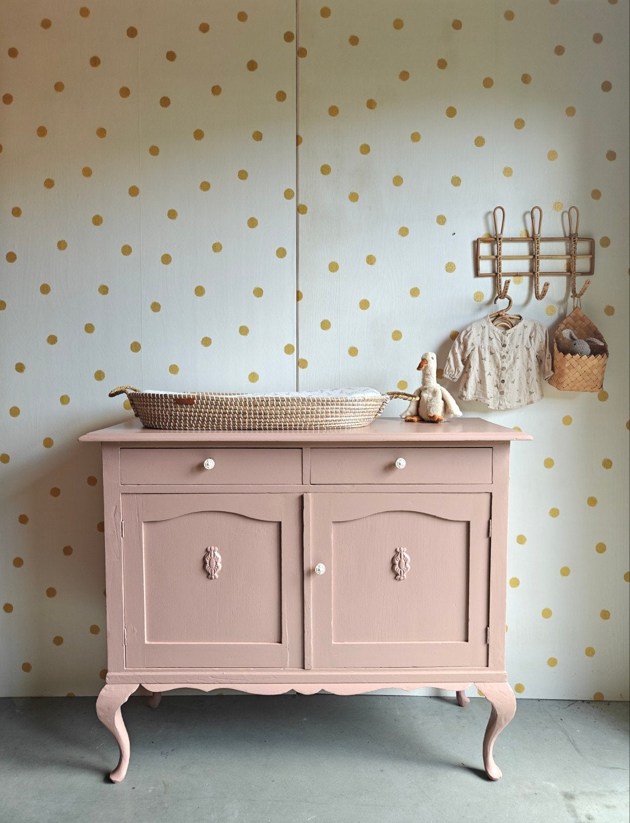 Vintage commode Queen Ann / oudroze / bezorgen mogelijk, 50 tot 70 cm, Ophalen of Verzenden, 90 tot 105 cm, 100 cm of meer