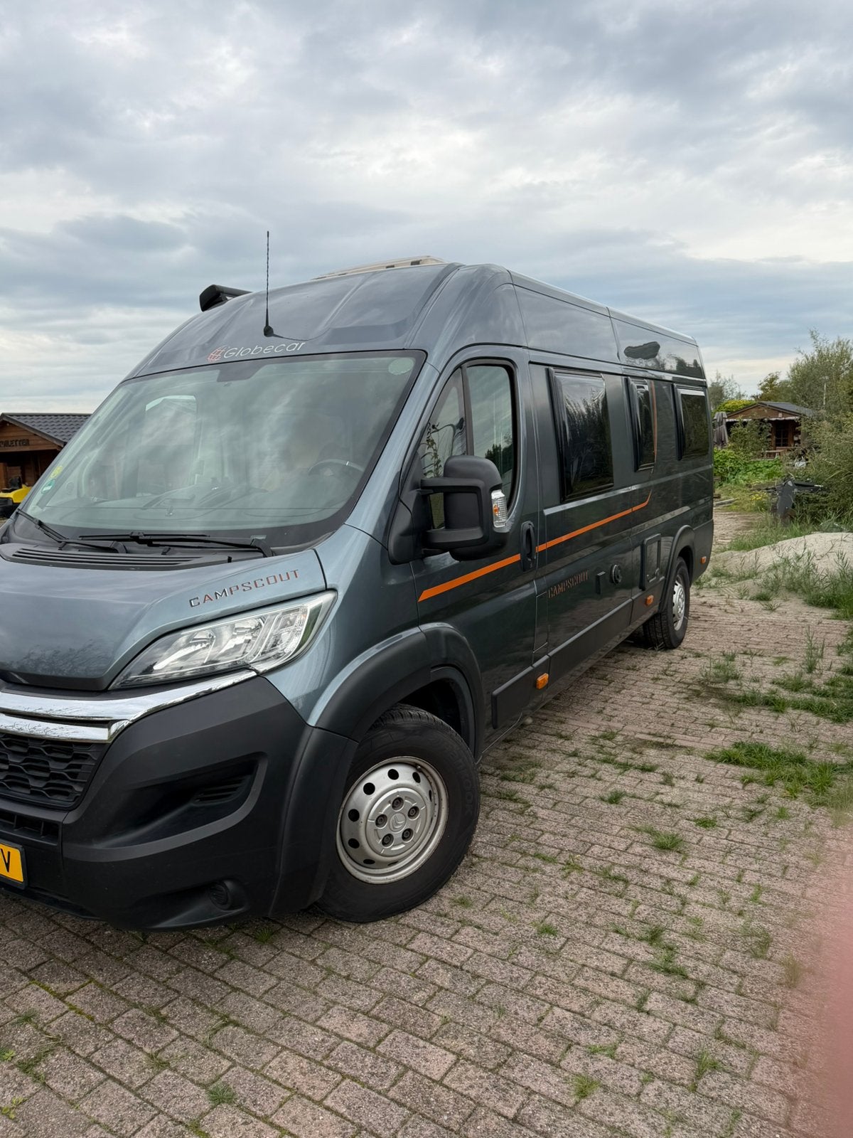 Te koop Possl globecar buscamper 640. Met lengte bedden., Caravans en Kamperen, Buscamper of Camperbus, Ringverwarming, Pössl