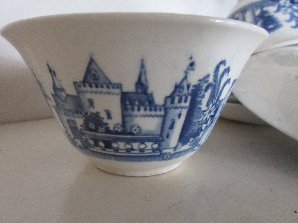 4 kop en schotels van Petrus Regout afb. kasteel kleur blauw, Ophalen of Verzenden