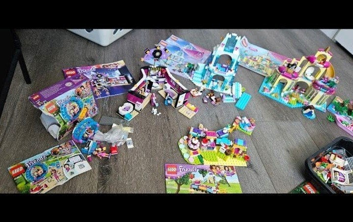 groot pakket disney lego en friends, Ophalen of Verzenden, Zo goed als nieuw