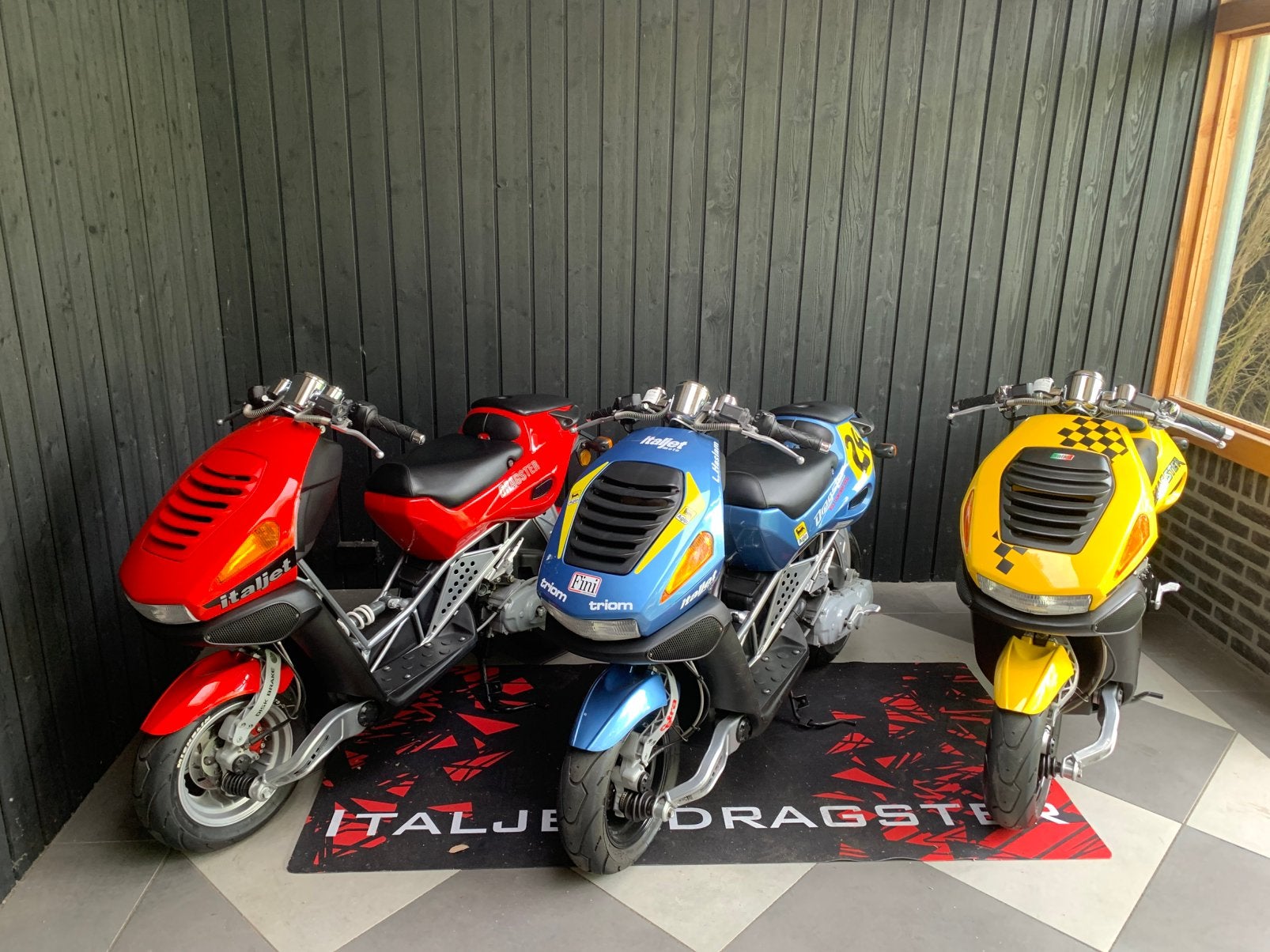 Italjet dragster, Ophalen, Benzine