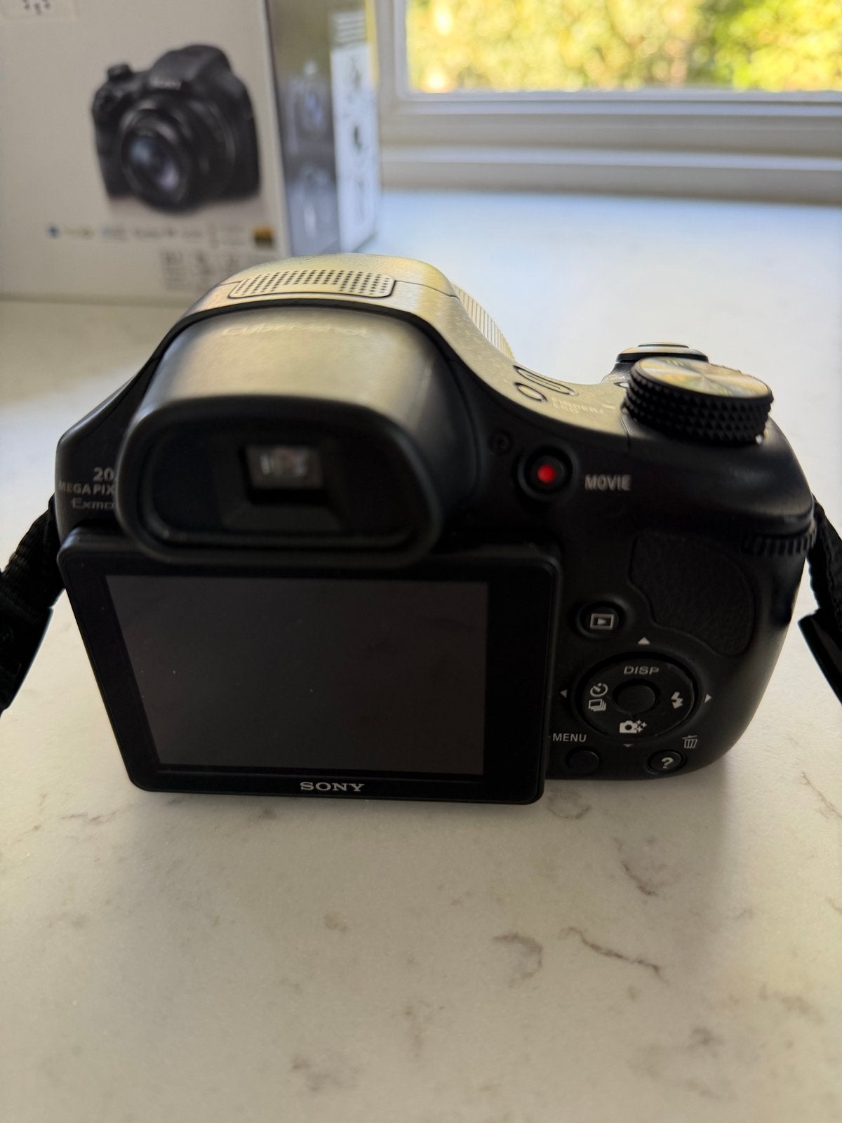 Foto 5 van Sony Cyber-shot DSC-HX300 Bridgecamera met accessoires