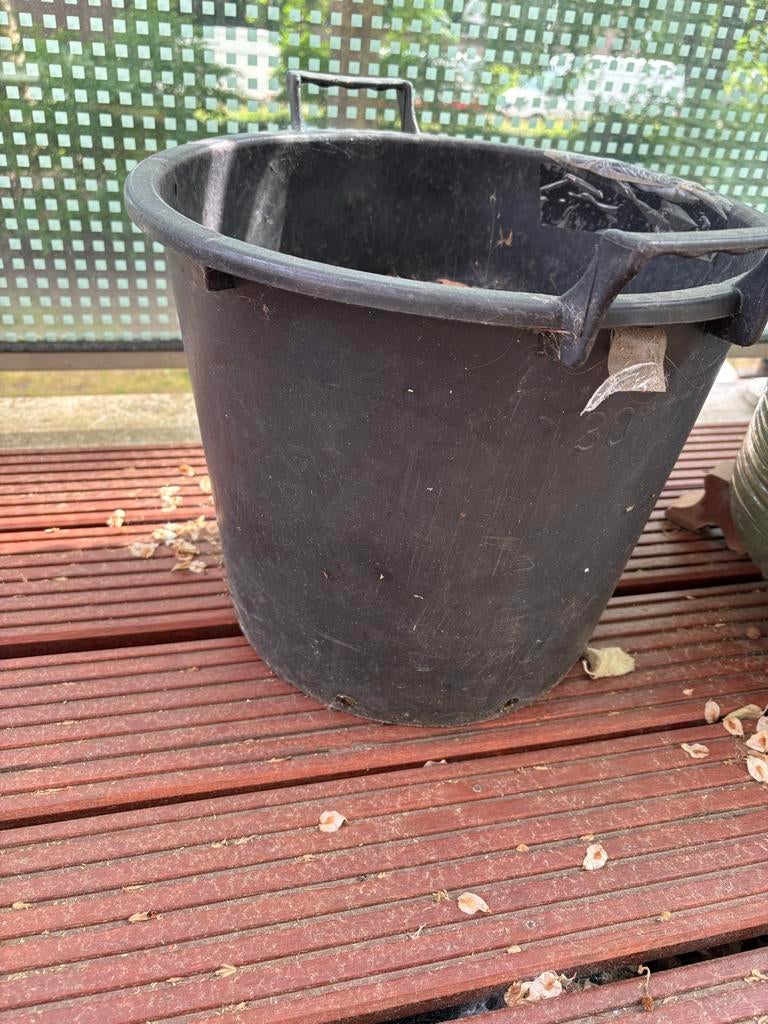 Grote zwarte kunststof plantenbak met handvatten, Tuin en Terras, Bloembakken en Plantenbakken, Kunststof, Gebruikt, Minder dan 60 cm