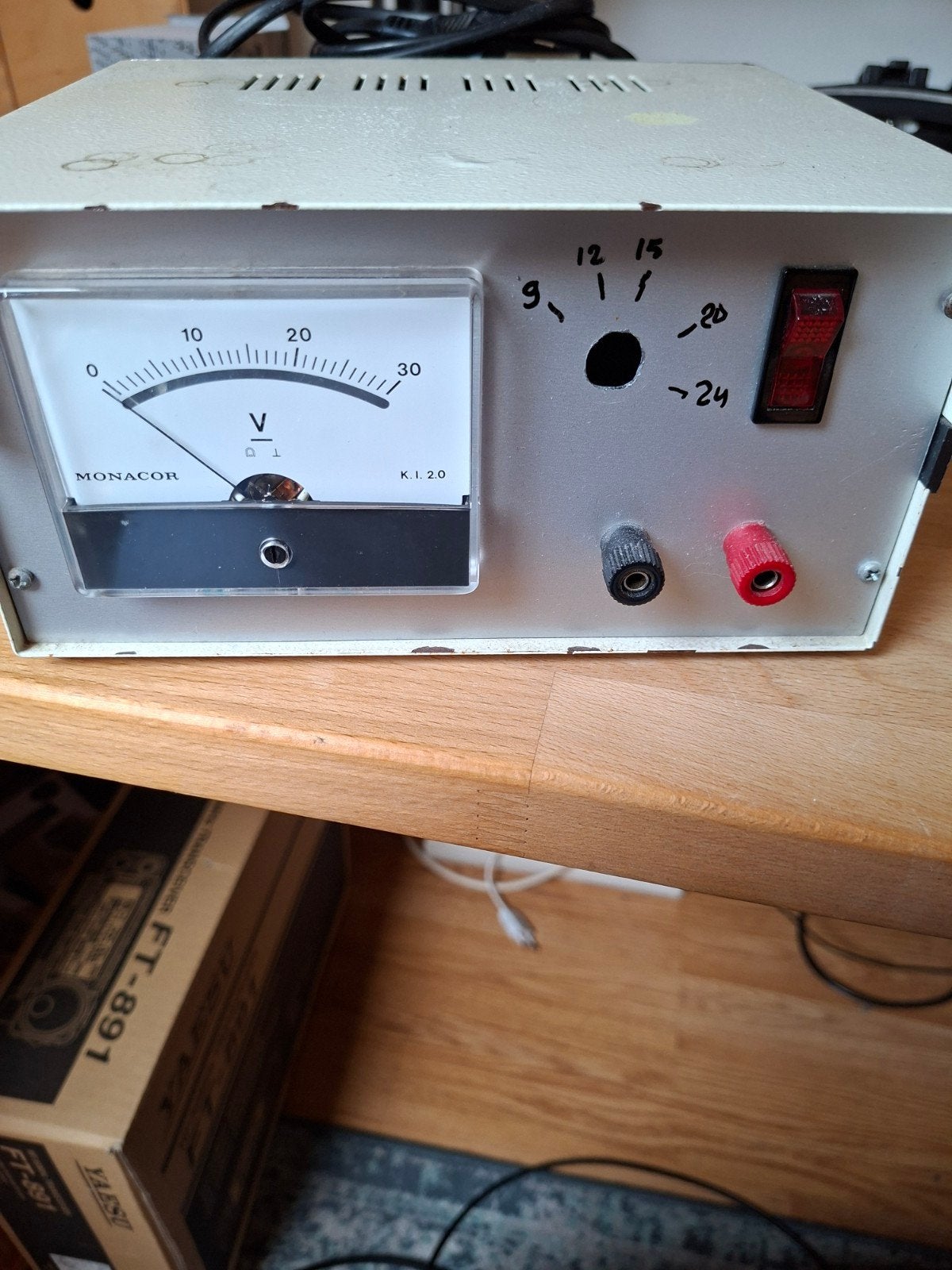 Knutselpakket: Defecte Voeding met Monacor Voltmeter, Hobby en Vrije tijd, Elektronica-componenten, Nieuw, Ophalen