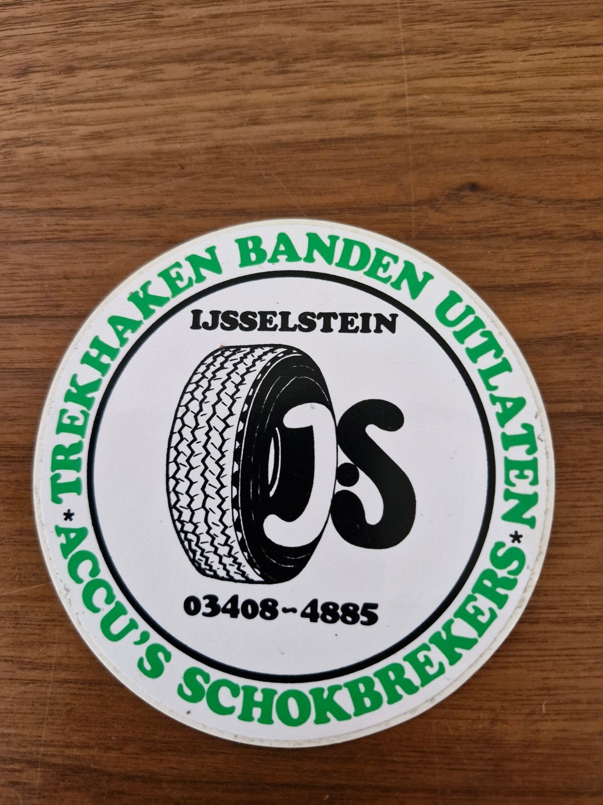 9870 Sticker: Trekhaken Banden Uitlaten , Schokbreke, Ophalen of Verzenden