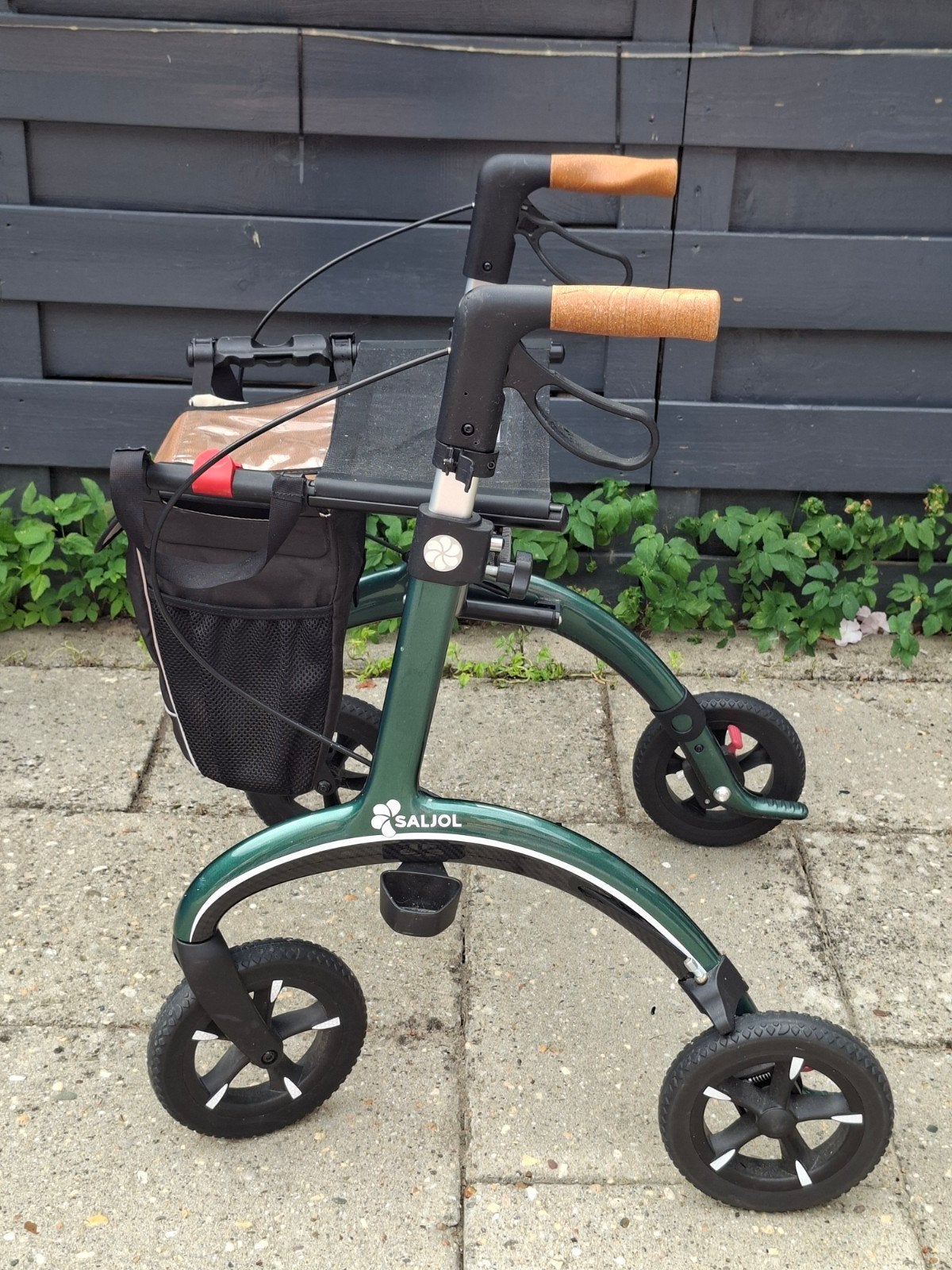 luxe Saljol Carbon lichtgewicht rollator., Ophalen of Verzenden, Lichtgewicht, Zo goed als nieuw