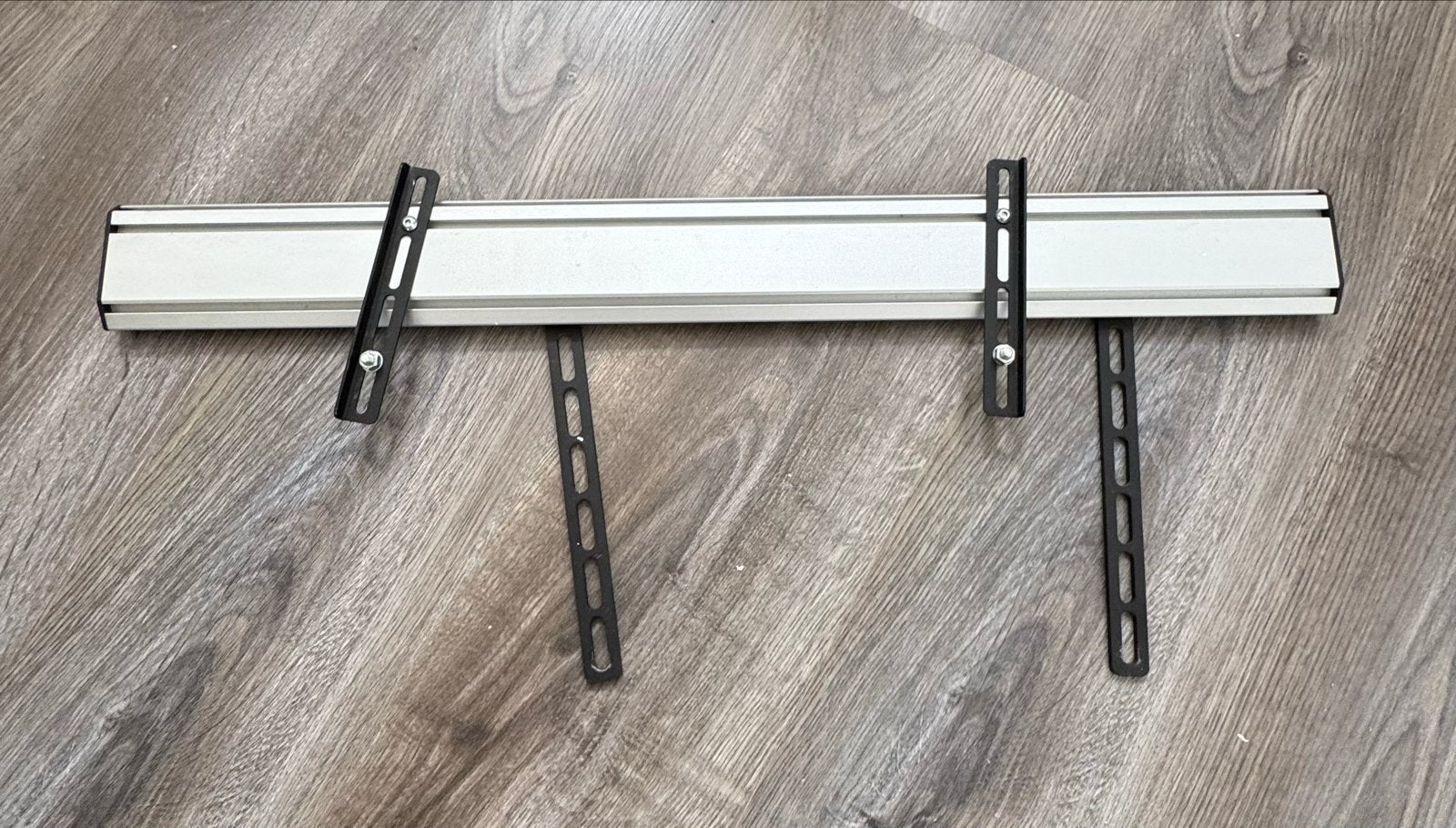 Vogels 3450 Soundbar Beugel - Zilver/Zwart, Ophalen of Verzenden, Gebruikt