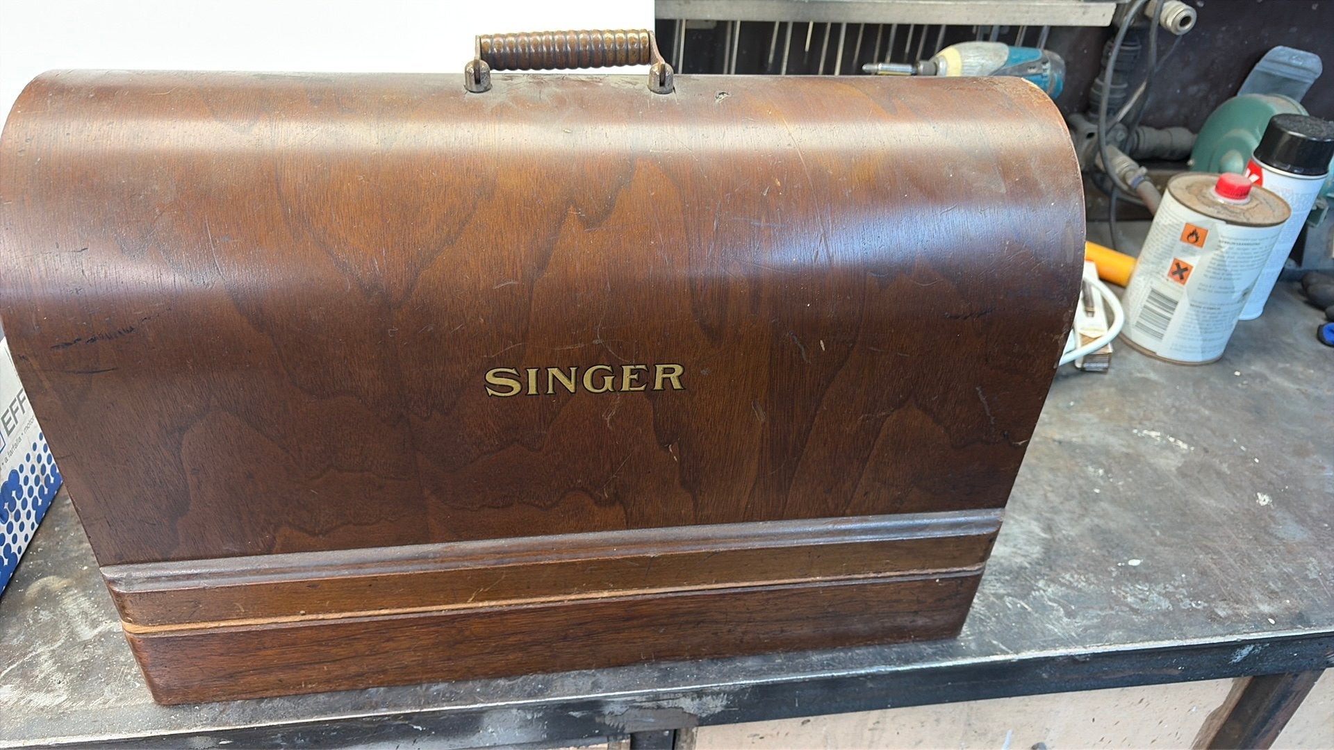 Singer naaimachine antiek, Ophalen