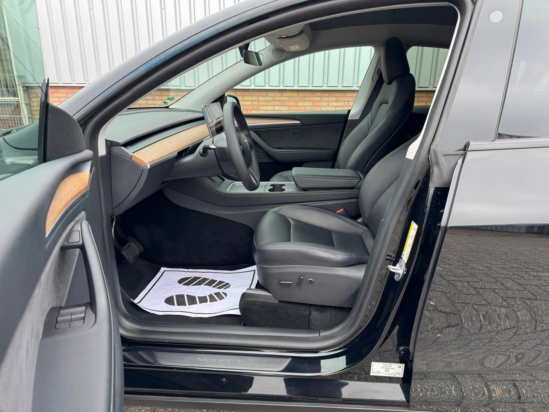 Foto 12 van Tesla MODEL Y Long Range AWD 75kWh FSD/ SOH 94,4