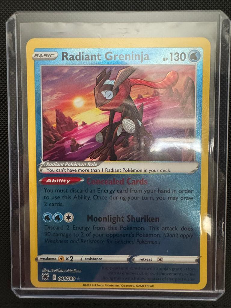 Pokémon TCG: Radiant Greninja (046/189) - Astral Radiance, Ophalen of Verzenden, Zo goed als nieuw, Losse kaart, Foil