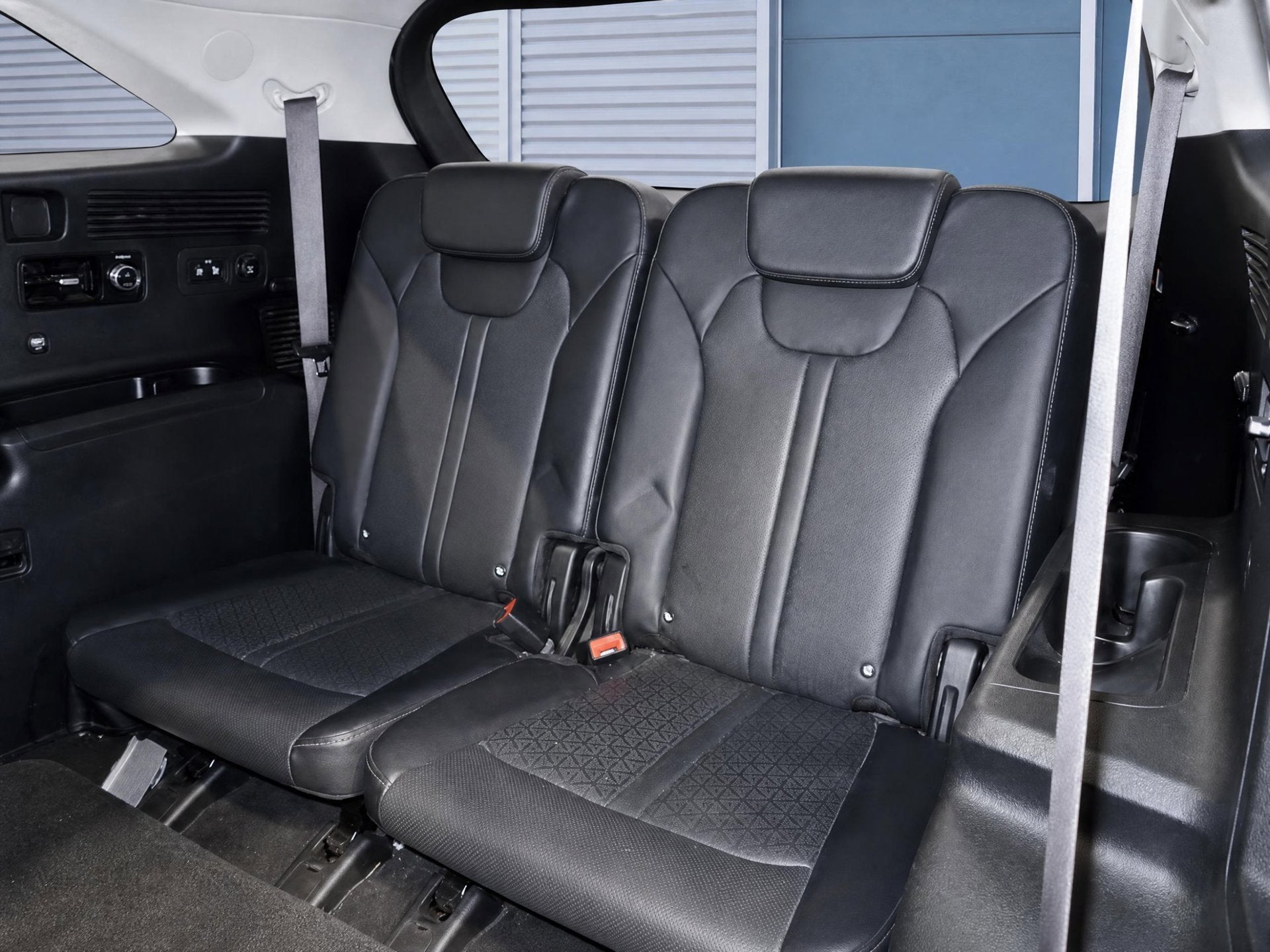 Foto 9 van Kia Sorento 1.6 T-GDI Plug-in Hybrid 4WD ExecutiveLine 7p. |