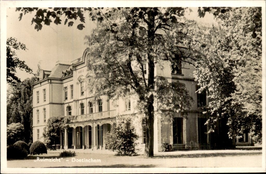 Doetinchem - Ruimzicht - Villa, Ophalen of Verzenden, 1940 tot 1960, Gelopen, Gelderland