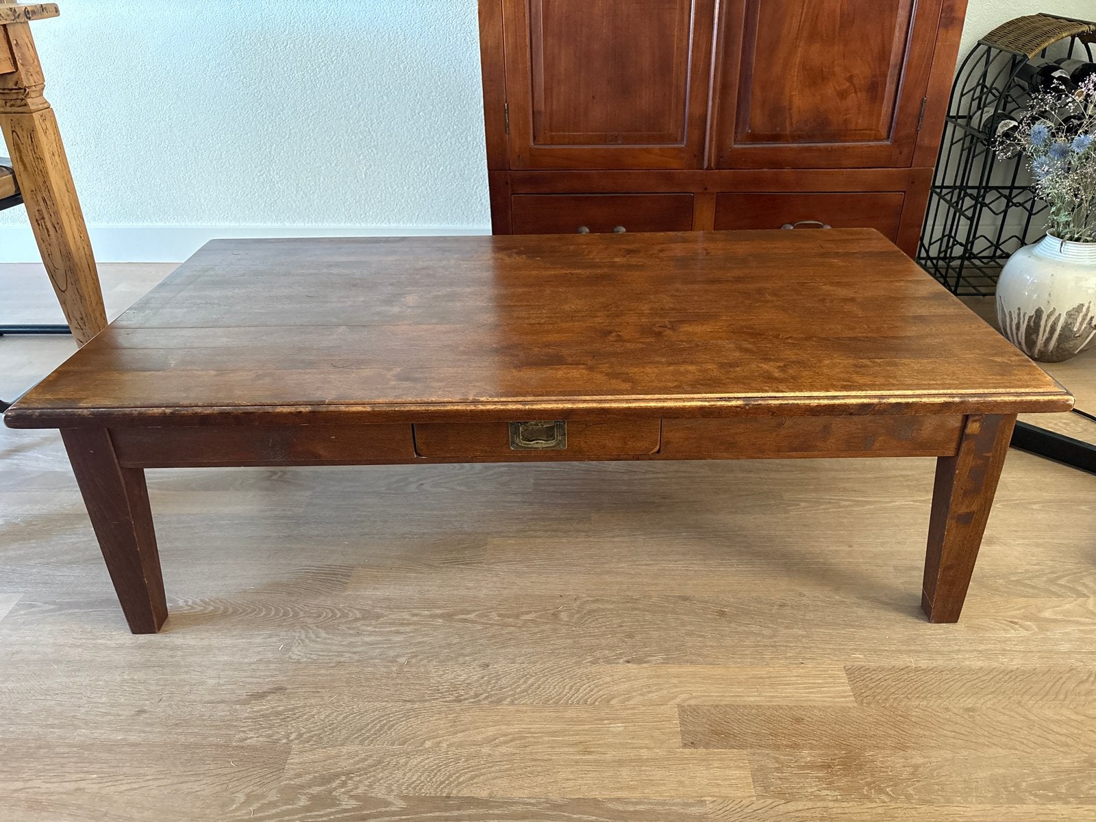 Massief houten salontafel met lade, Ophalen