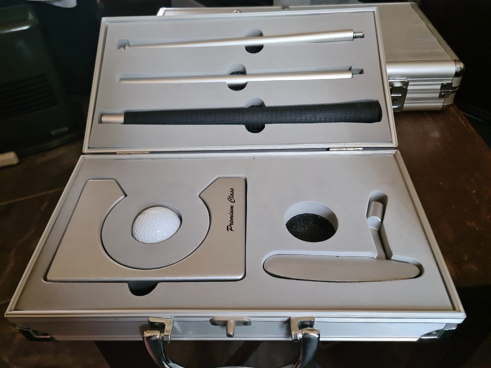 Premium Class Golf Putter Set in Koffer, Sport en Fitness, Ophalen, Gebruikt, Set, Overige merken