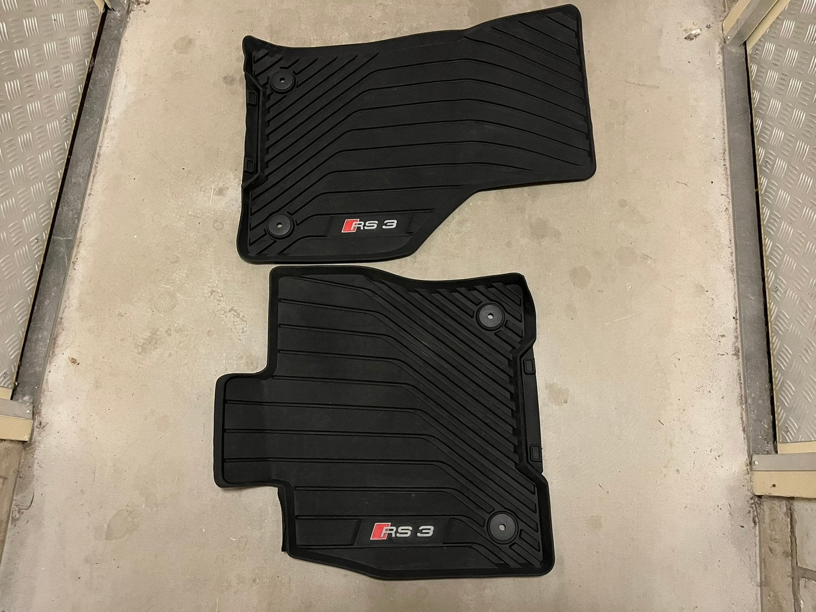 Audi RS3 8Y rubberen All-Weather matten, Ophalen of Verzenden, Zo goed als nieuw