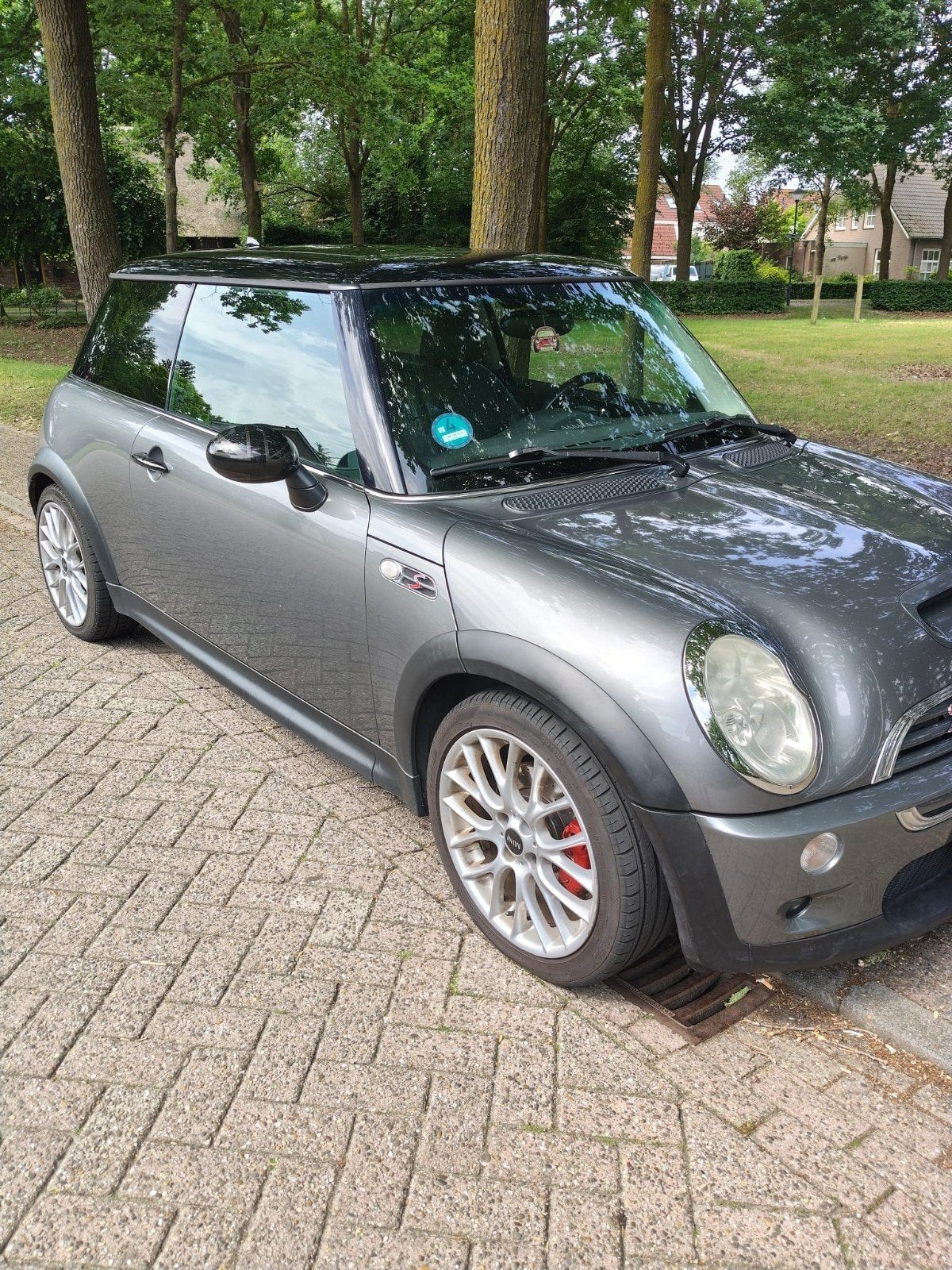 Mini Cooper s 2004 Grijs, Voorwielaandrijving, Stoelverwarming, 4 cilinders, 4 stoelen